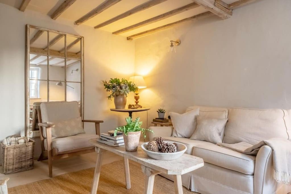 Beekeeper'S Cottage Fakenham Bagian luar foto